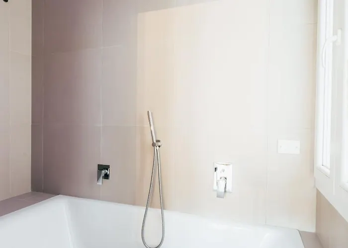 Indipendenza Center شقة *