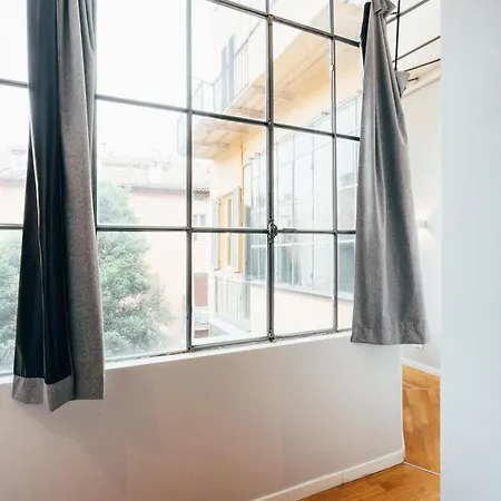 Indipendenza Center Bolonia